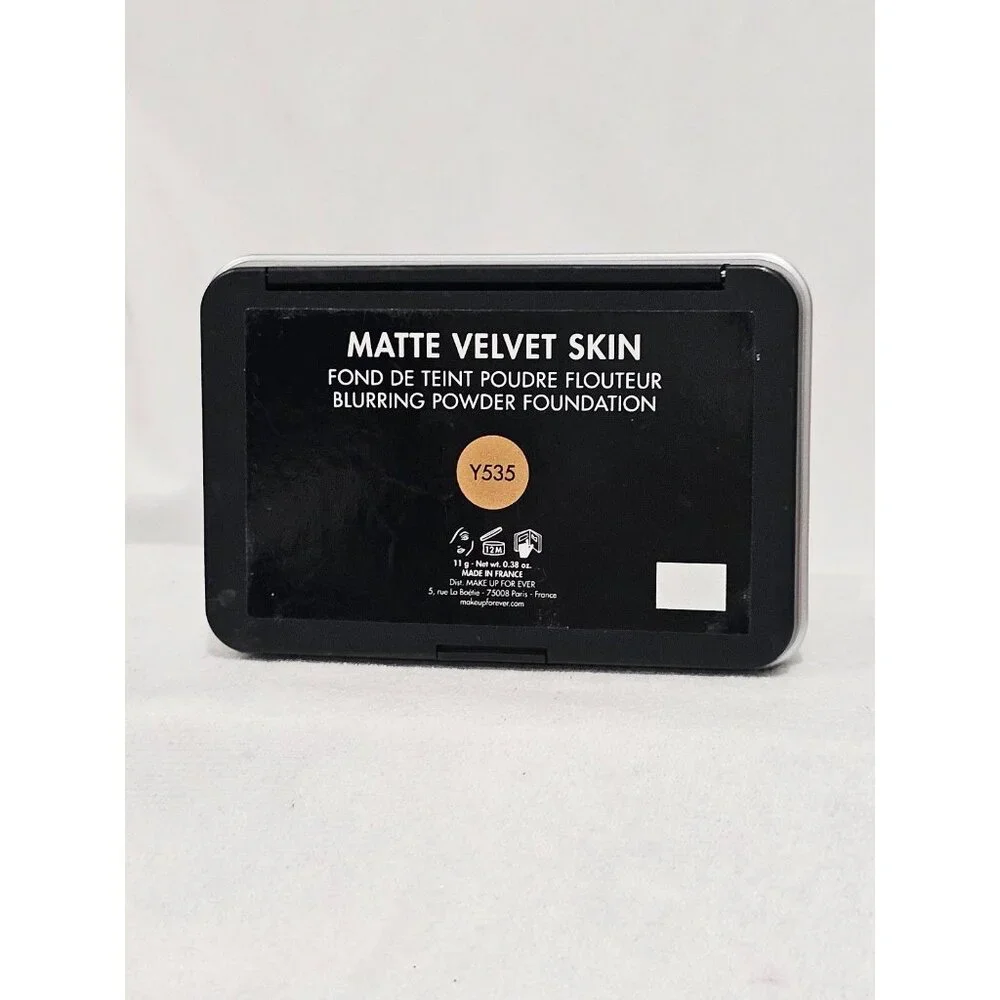 MAKE UP FOR EVER HD Skin Matte Velvet Blurring Powder Foundation. Shade Y535